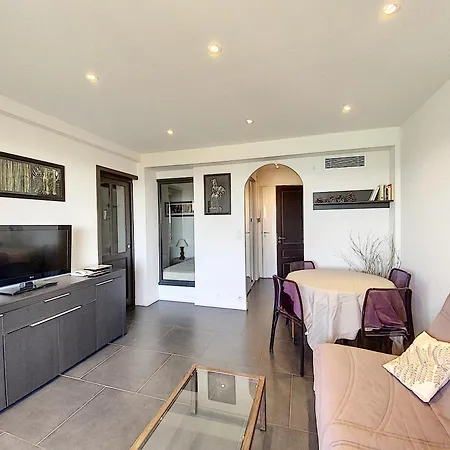1-bedroom Beachfront With Sea View